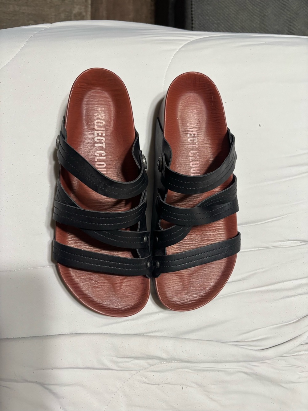 Project Cloud Black Strappy Slide Sandals, size 9